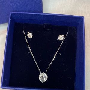 Swarovski Crystal Necklace/Earring set